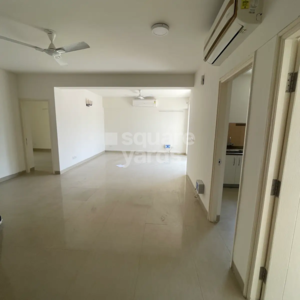 Room in 4 BHK Apartment at Emaar Emerald Floors Premier, Sector 65 – for Rent