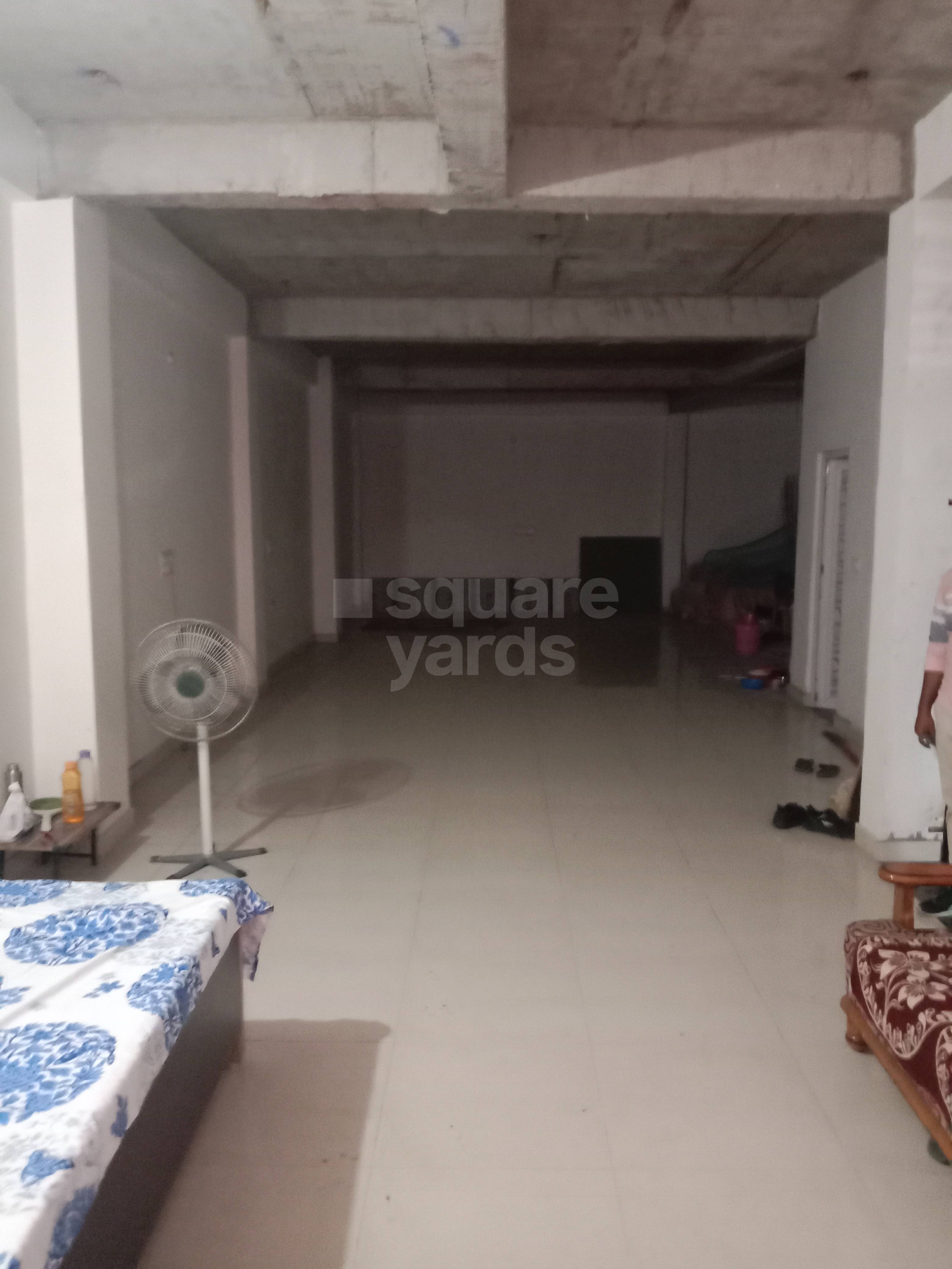 Rental Commercial Shop 1200 Sq.Ft. in Gomti Nagar Lucknow 5326288
