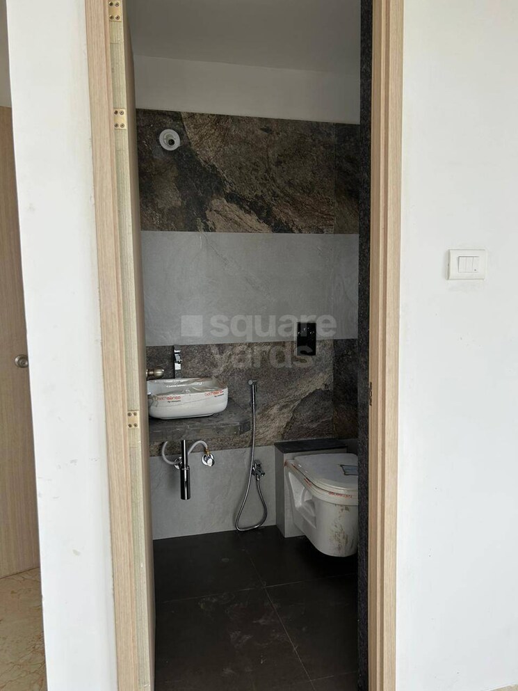 Bathroom, kundan-la-ventana 4 Bedroom 1478 Sq.Ft. Apartment In Kondhwa Pune 5327350