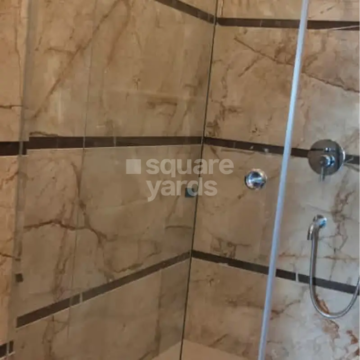 Bathroom in 4 BHK Builder Floor at Suncity Township Gurgaon, Sector 54 – for Rent