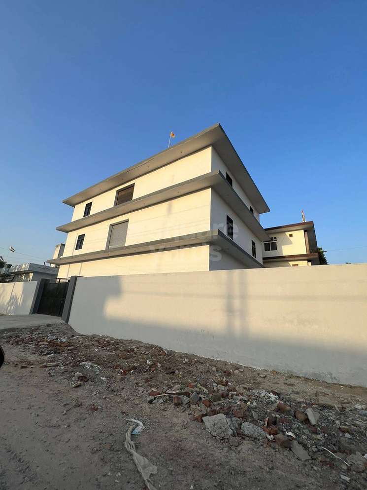 250 Sq.Mt. Plot in Kasna Greater Noida