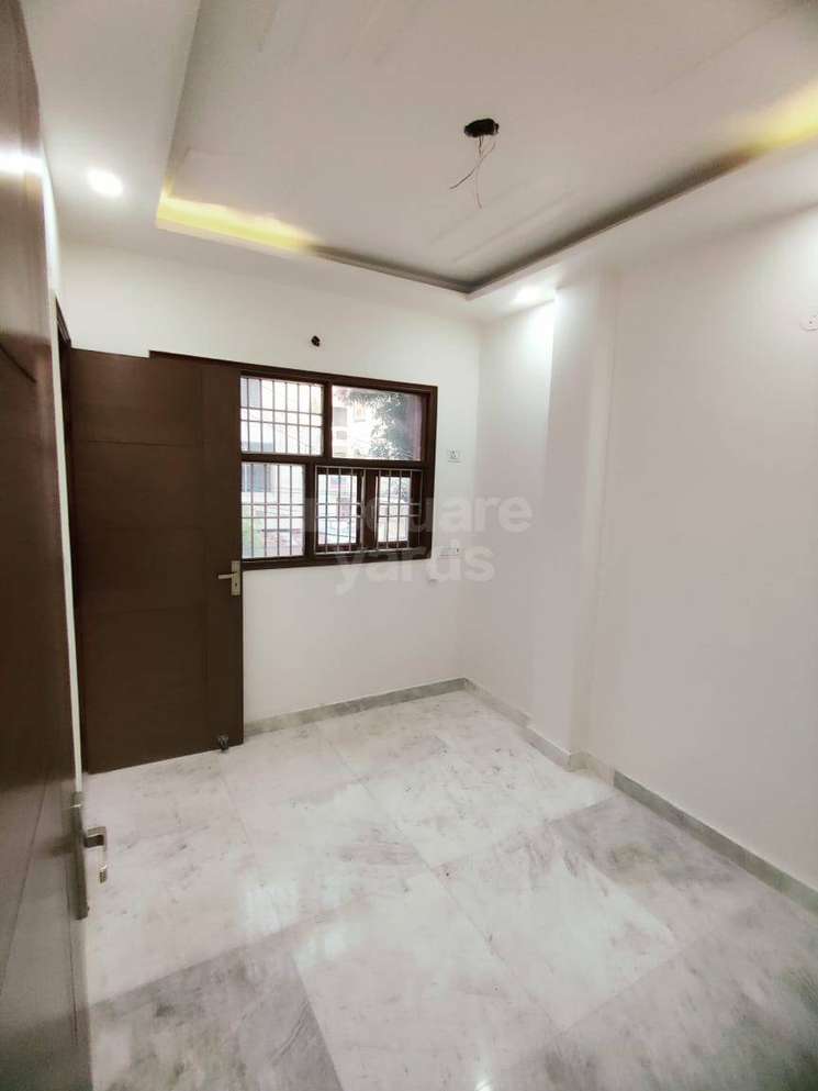 3 Bedroom 750 Sq.Ft. Builder Floor in Rohini Sector 4 Delhi