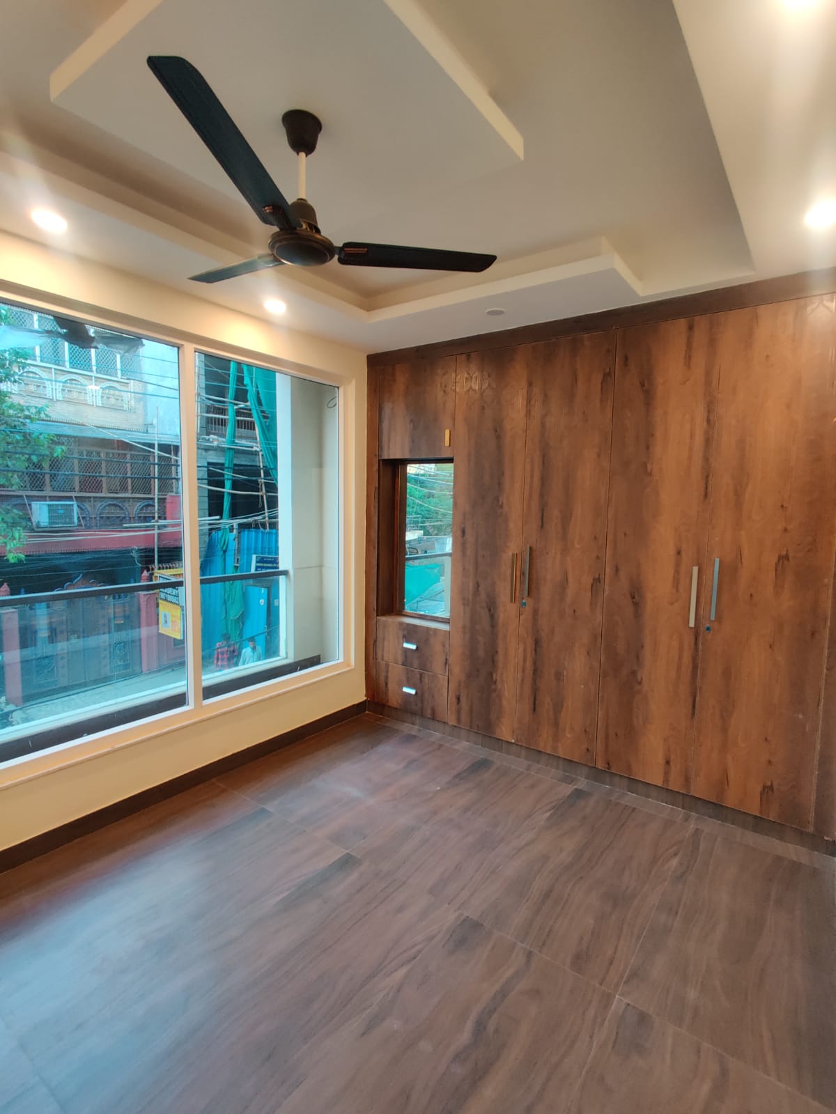 Resale 2 Bedroom 900 Sq.Ft. Builder Floor in Shivalik Apartments