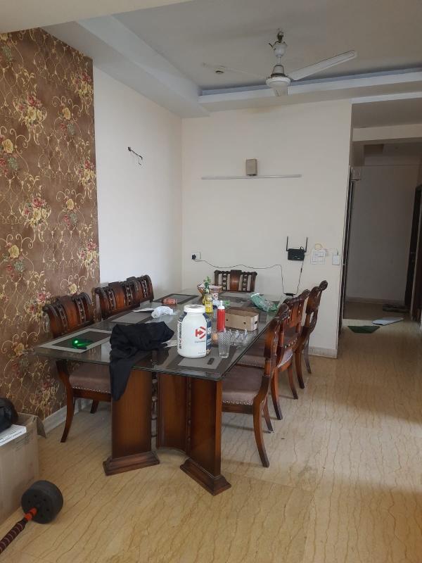 Rental 2 Bedroom 1150 Sq.Ft. Apartment in Vaishali Apartments, Ramprastha Greens Ghaziabad 5337763