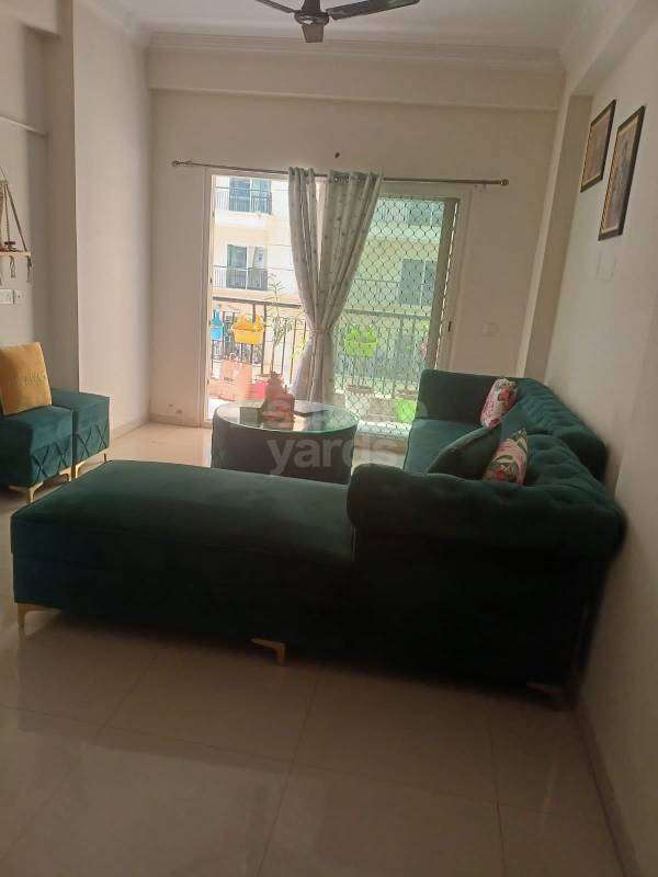 3.5 Bedroom 1900 Sq.Ft. Apartment in Noida Central Noida