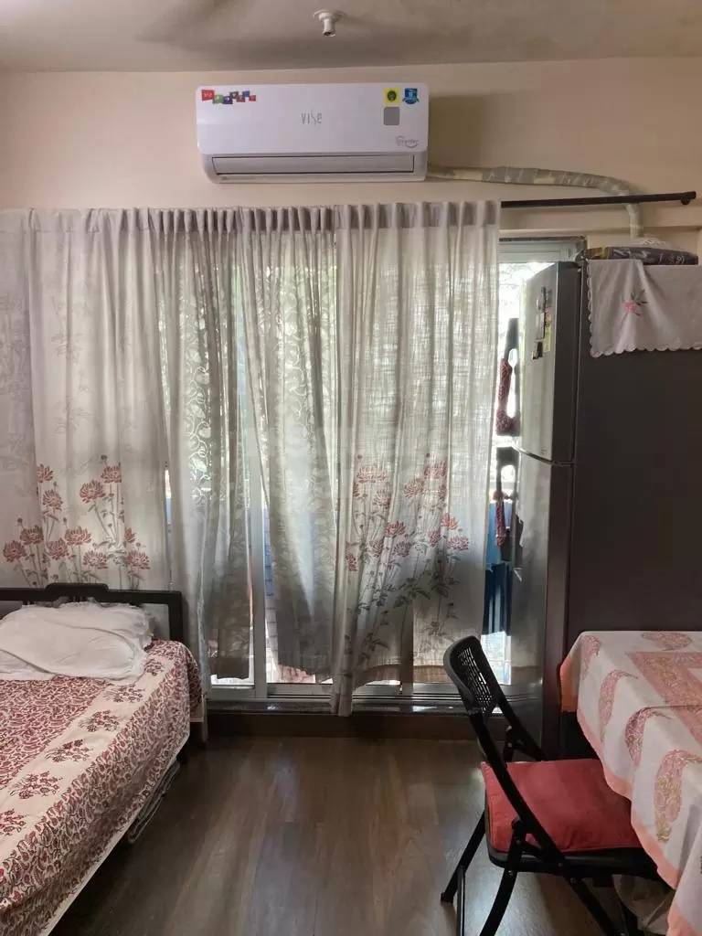 3 BHK + Extra Room Apartment For Rent in Godrej Central