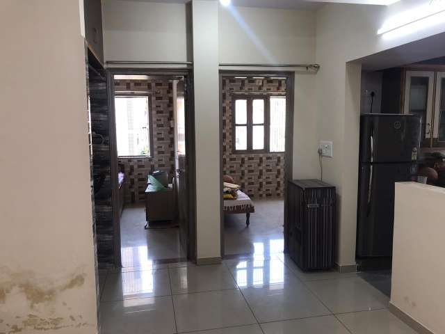 2 Bedroom 100 Sq.Yd. Apartment in Satellite Ahmedabad