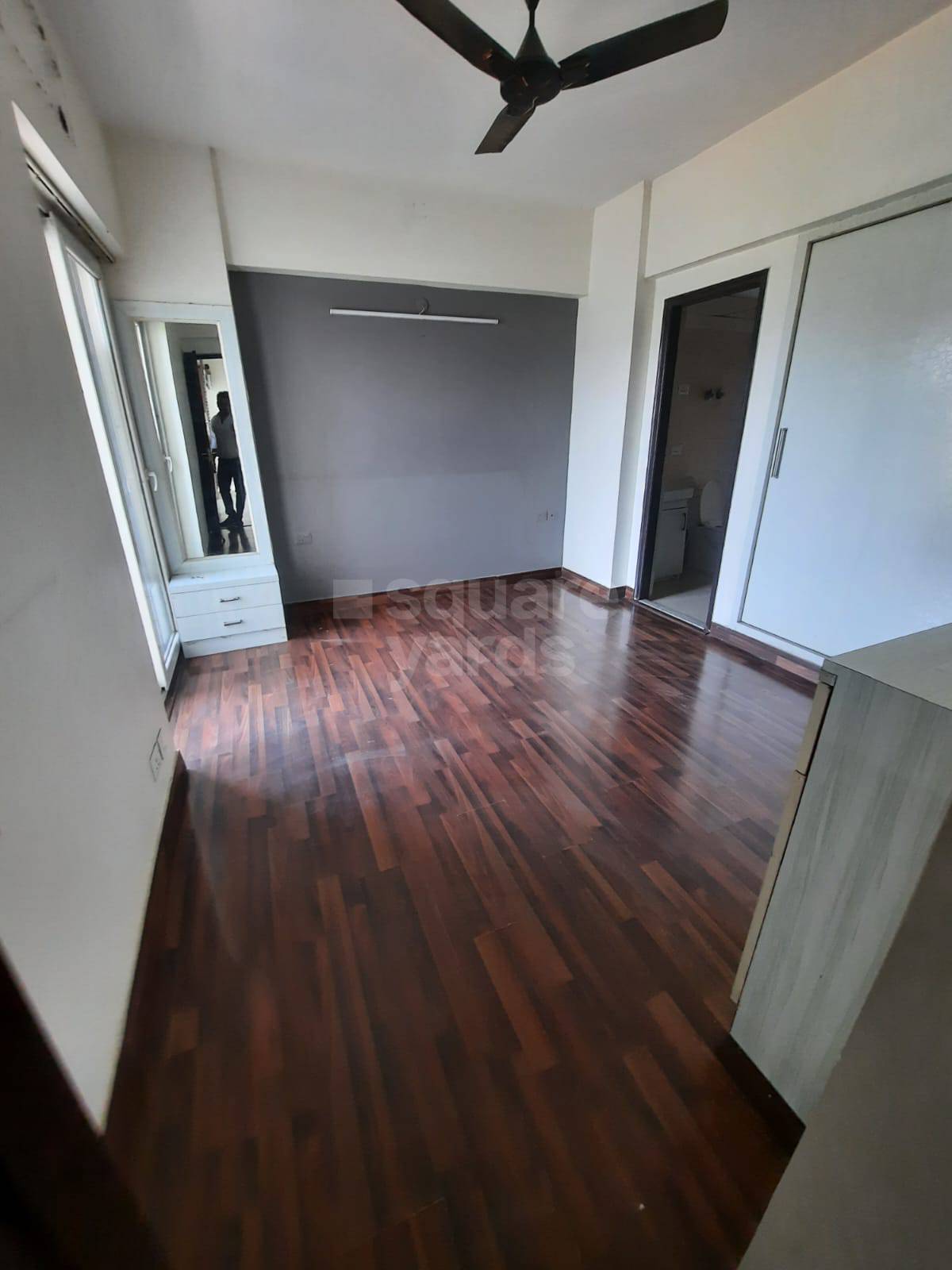 Rental 2 Bedroom 995 Sq.Ft. Apartment in Jm Orchid, Sector 76 Noida