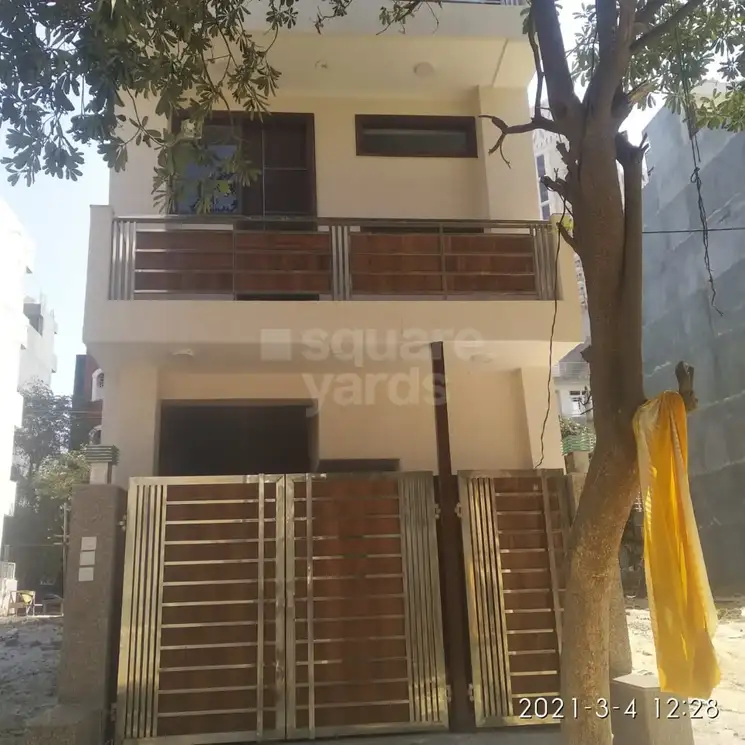 4 Bedroom 60 Sq.Yd. Independent House in Dlf Phase V Gurgaon