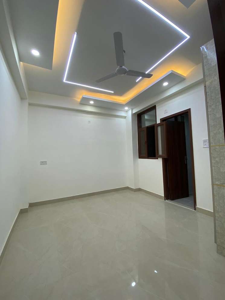 3 Bedroom 1250 Sq.Ft. Builder Floor in Noida Central Noida