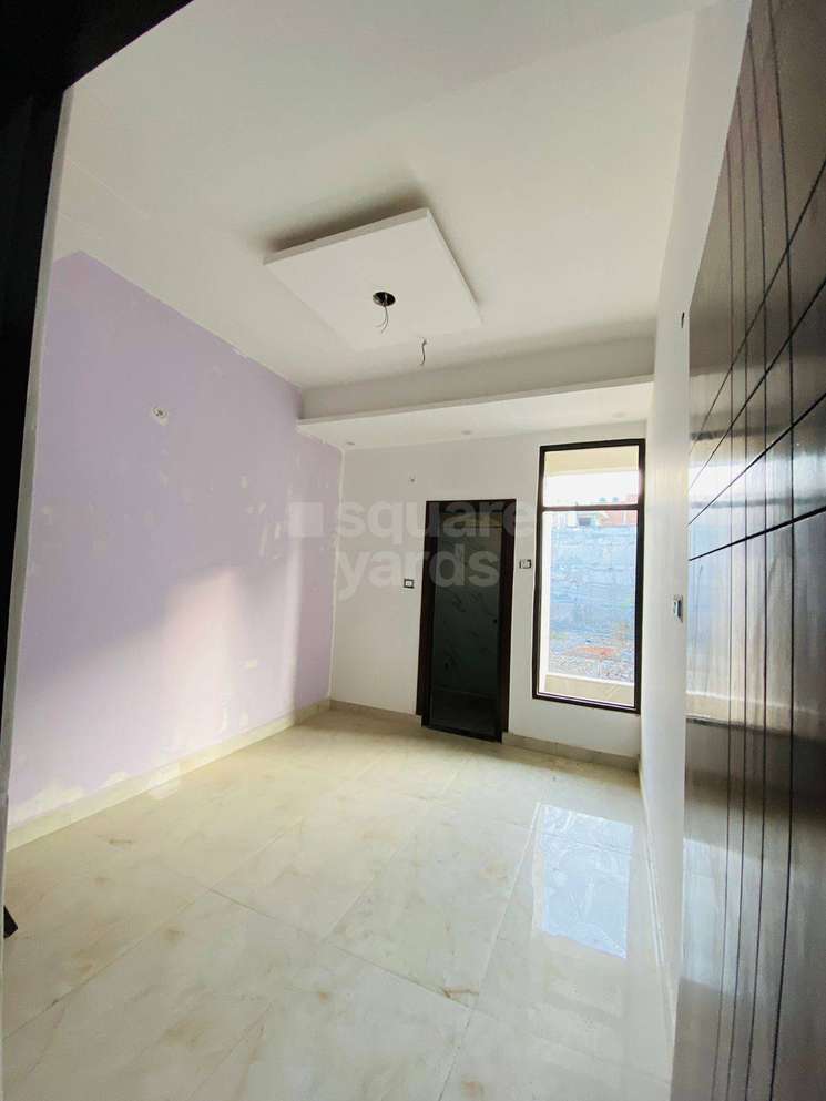 3 Bedroom 900 Sq.Ft. Builder Floor in Shastri Park Delhi