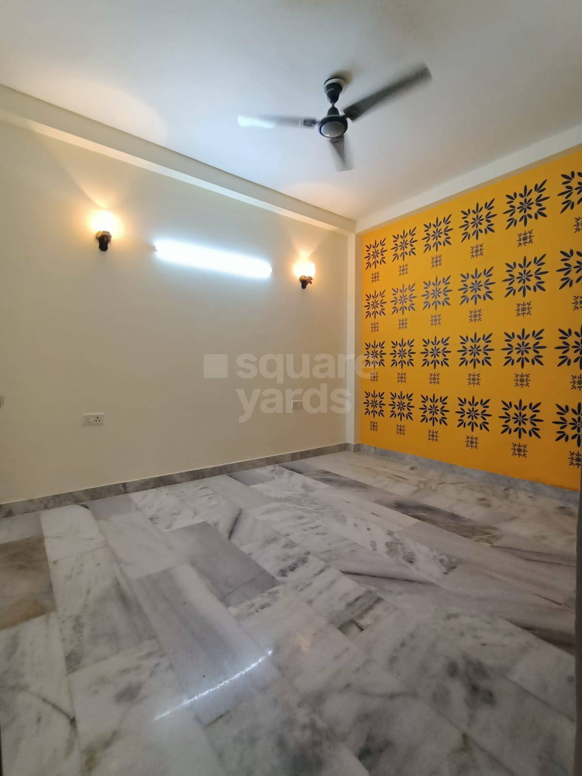 Resale 2 Bedroom 850 Sq.Ft. Builder Floor in RWA Khirki Extension Block