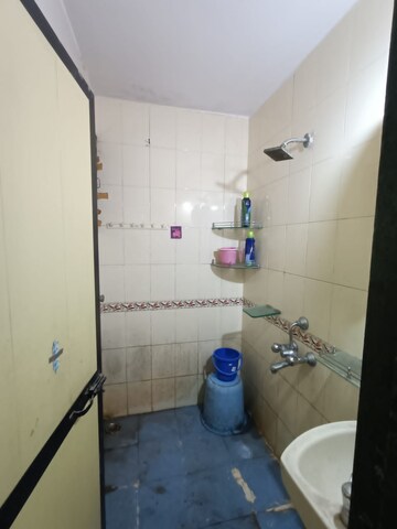 Bathroom in 1 BHK Apartment at Seawoods – for Rent