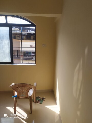 Room in 2 BHK Apartment at Seawoods – for Rent