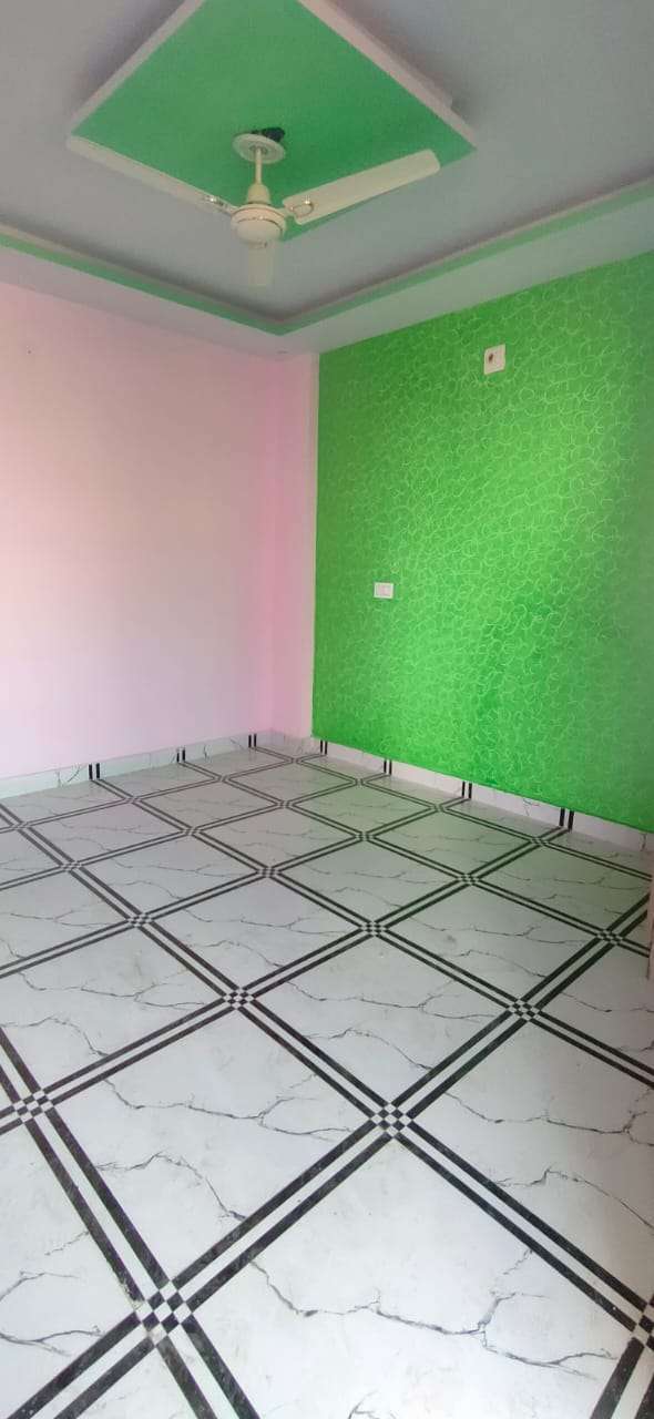 Builder Floor