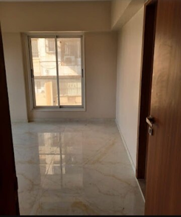 Bedroom in 2.5 BHK Apartment at Juhu – for Rent