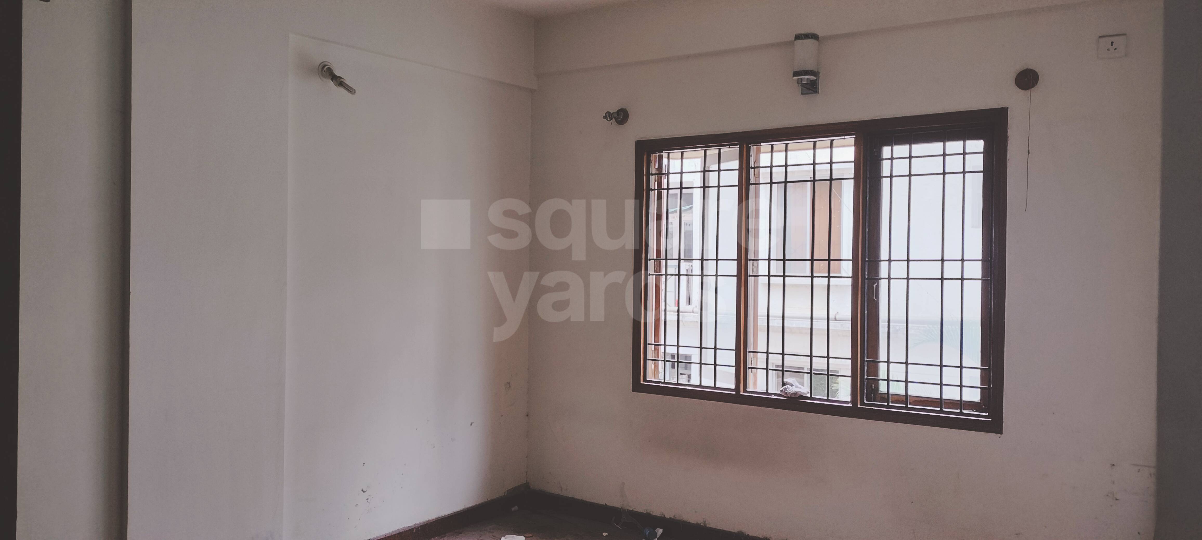 Rental 2 Bedroom 1300 Sq.Ft. Apartment in Cambridge Layout Bangalore