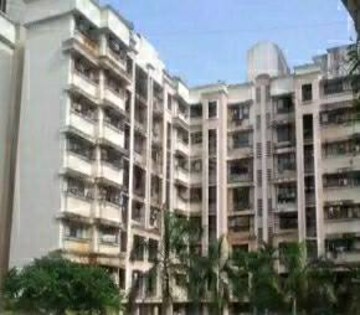 2 BHK Apartment For Rent in Green Meadows Bluilding 2 Chs Ltd, Kandivali East