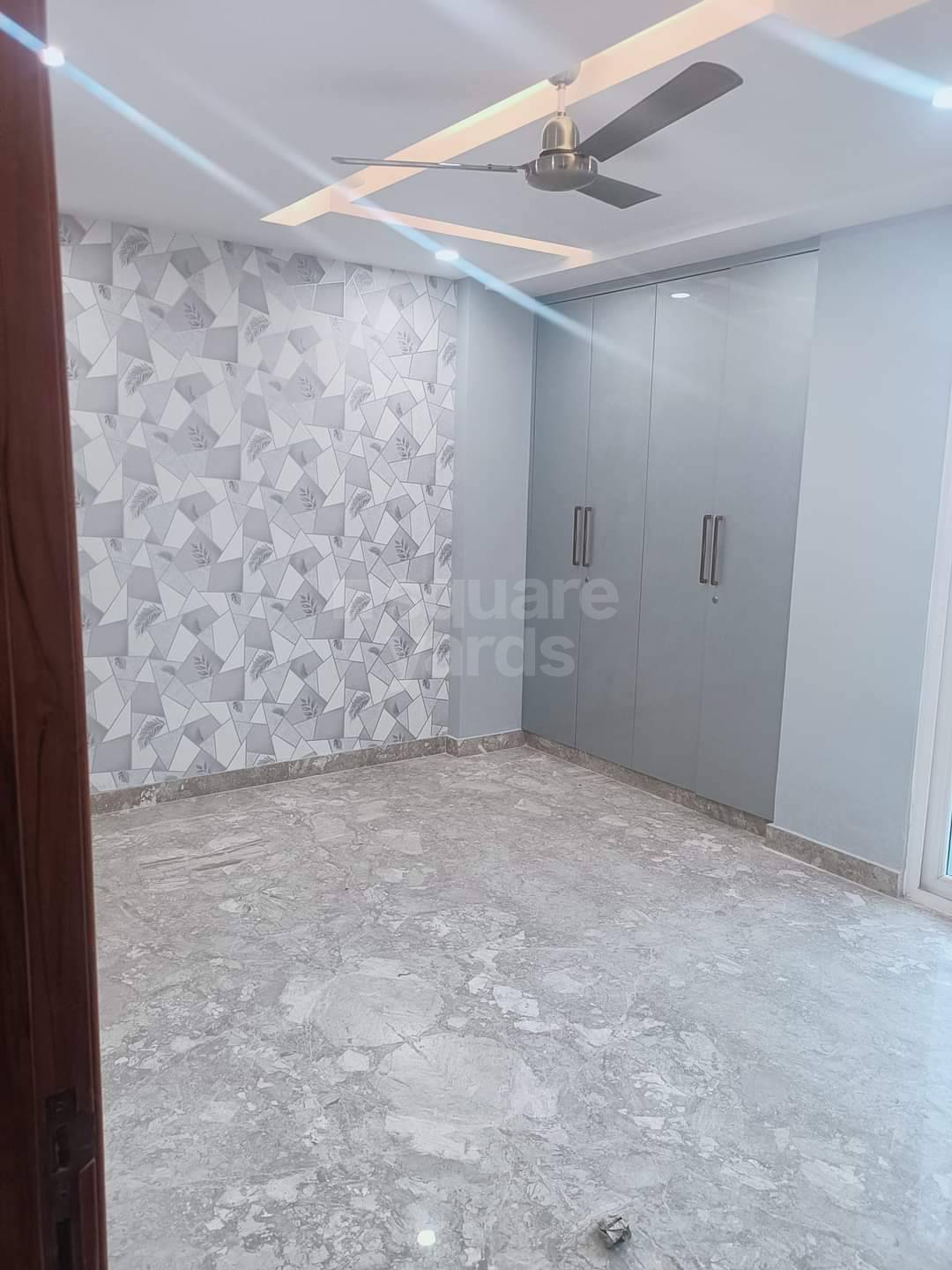 Rental 2 Bedroom 900 Sq.Ft. Apartment in KD Block Pitampura, Pitampura