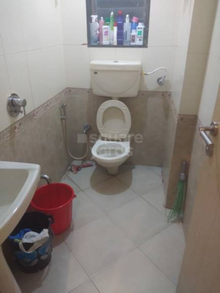 Bathroom, raj-tower-kandivali 2 Bedroom 789 Sq.Ft. Apartment In Kandivali East Mumbai 5369929