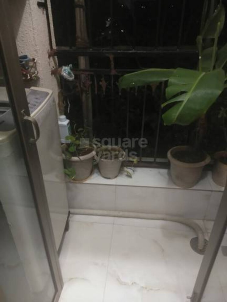 Bathroom, raj-tower-kandivali 2 Bedroom 789 Sq.Ft. Apartment In Kandivali East Mumbai 5369929
