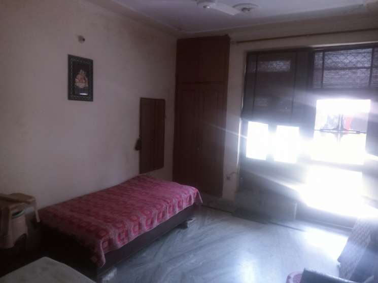 3 Bedroom 250 Sq.Yd. Builder Floor in Sector 10 Faridabad