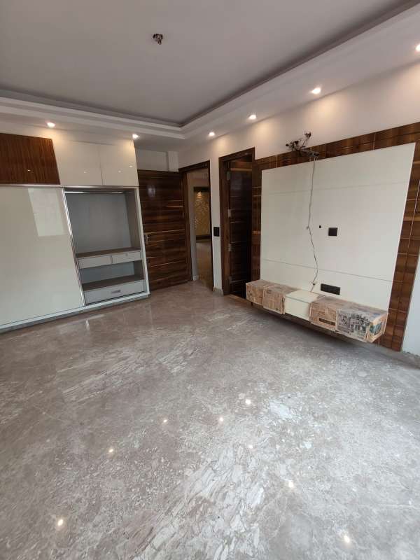 3 Bedroom 80 Sq.Yd. Builder Floor in Uttam Nagar Delhi