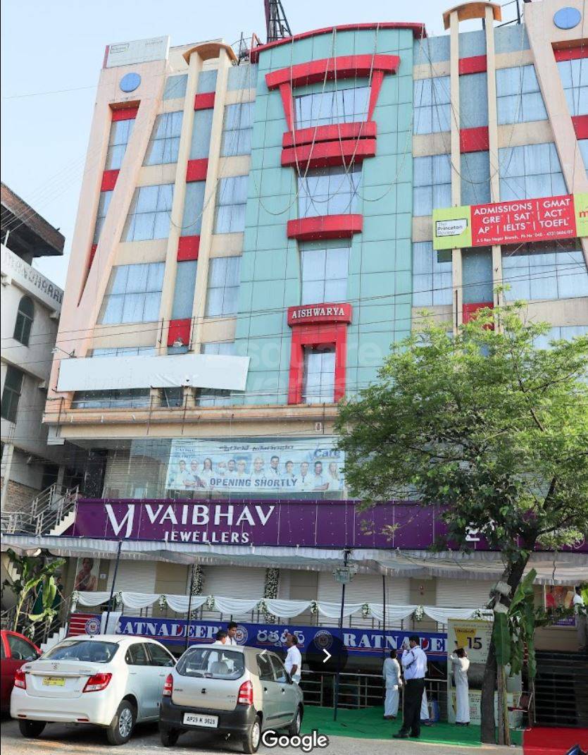 Rental Commercial Office Space 3400 Sq.Ft. in A S Rao Nagar Hyderabad