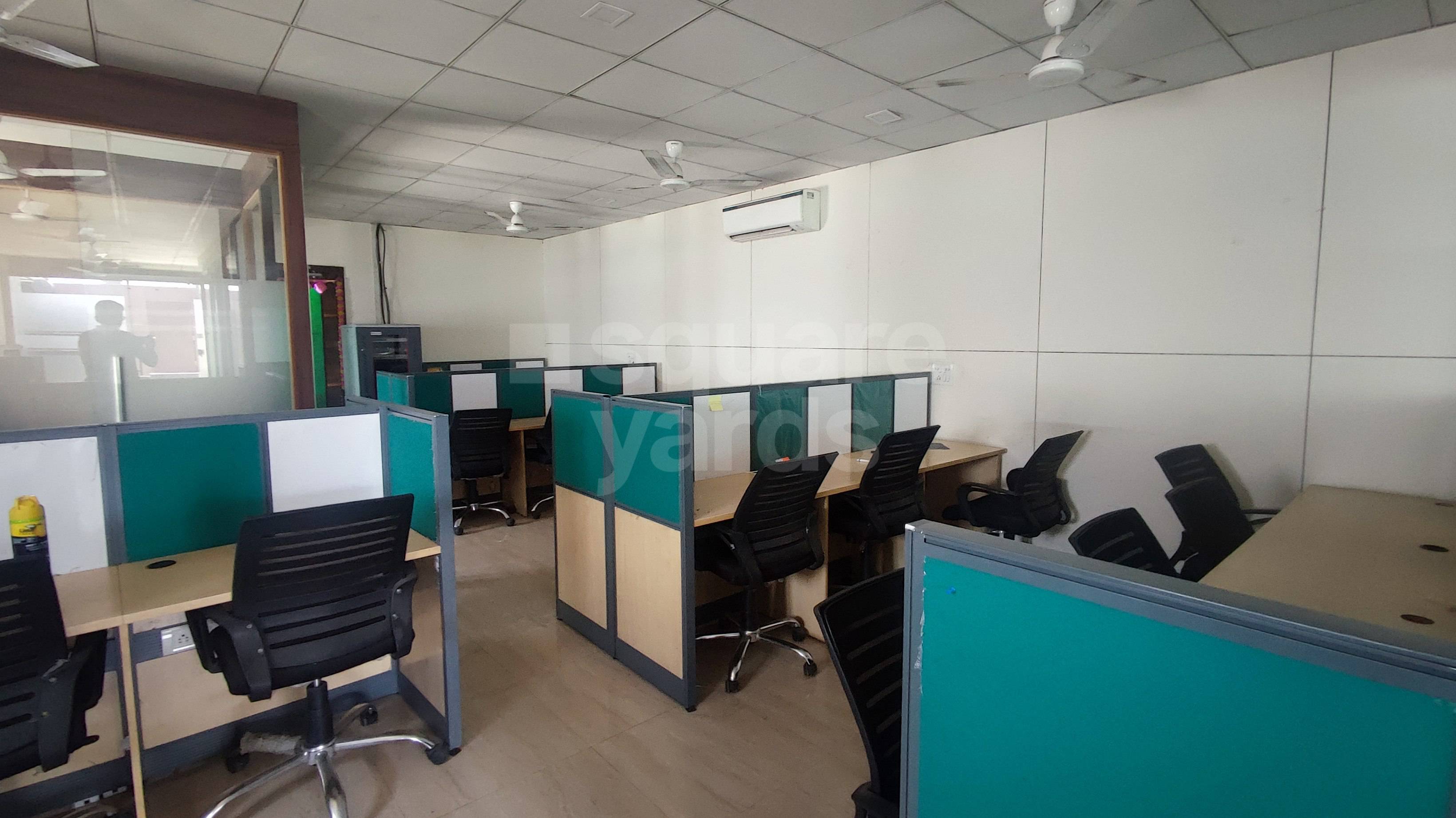Rental Commercial Office Space in IT/SEZ 2000 Sq.Ft. in Sector 3 Noida