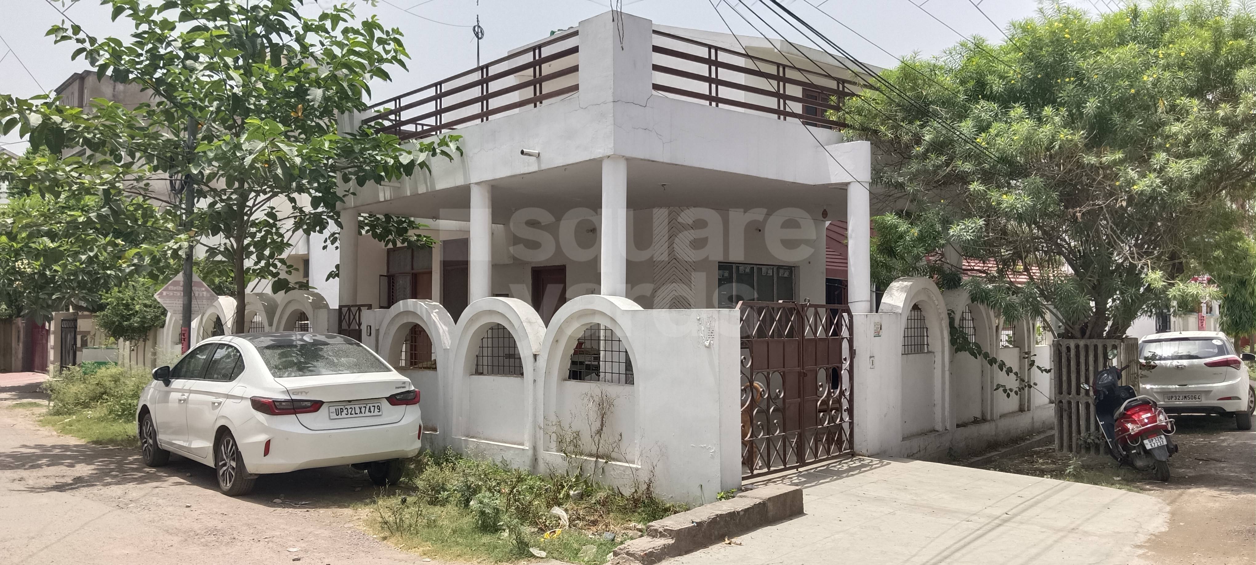 Resale 3 Bedroom 2550 Sq.Ft. Independent House in Ashiyana Lucknow 5384210