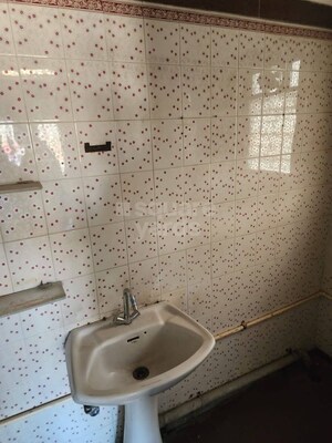 Bathroom in 3.5 BHK Apartment at Camp – for Rent