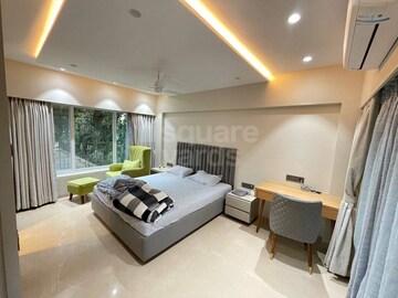 Bedroom in 2 BHK Apartment at Juhu – for Rent
