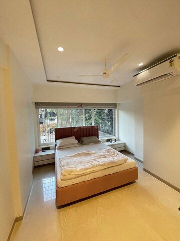 Master Bedroom in 2 BHK Apartment at Juhu – for Rent