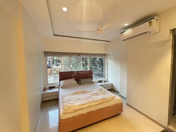 Master Bedroom in 2 BHK Apartment at Juhu – for Rent