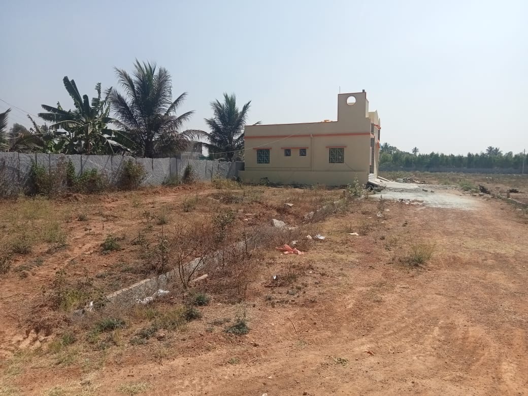Resale 1200 Sq.Ft. Plot in Varthur Bangalore 5697413