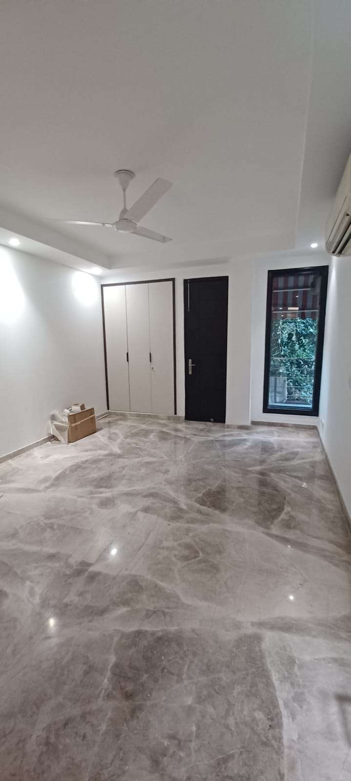 4 Bedroom 350 Sq.Yd. Builder Floor in Kalkaji Delhi