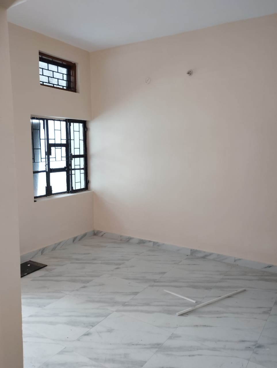 rental-2-bedroom-1100-sq-ft-independent-house-in-jankipuram-extension