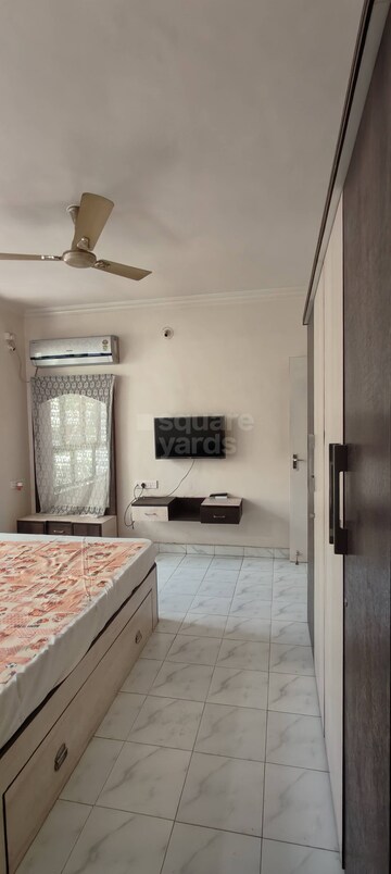 Bedroom in 2 BHK Apartment at Kwality Garden, Kondhwa – for Rent