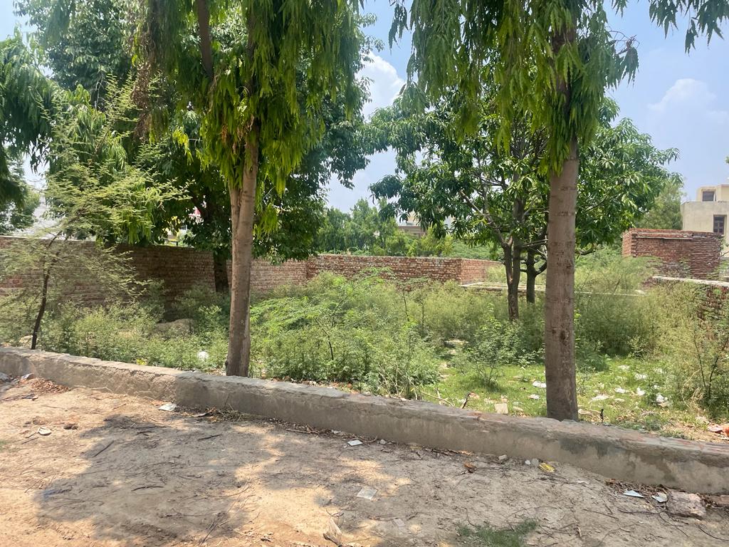 Resale 6+ Bedroom 100 Sq.Yd. Independent House in New Palam Vihar Phase 1 Gurgaon 4775759