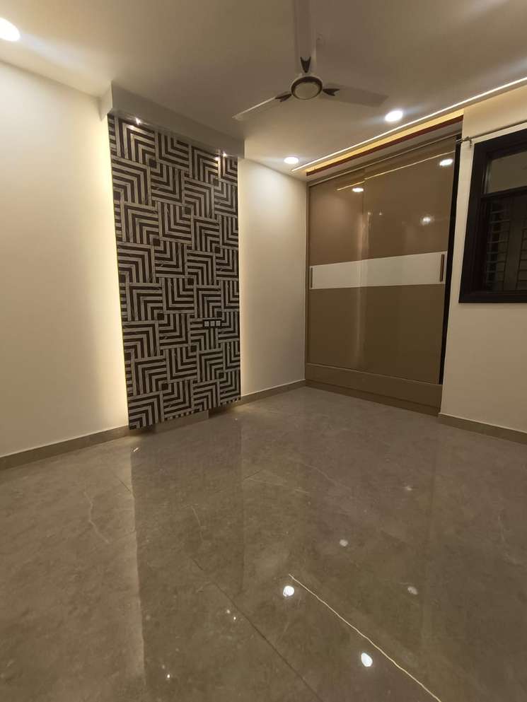 3 Bedroom 850 Sq.Ft. Builder Floor in Vipin Garden Delhi