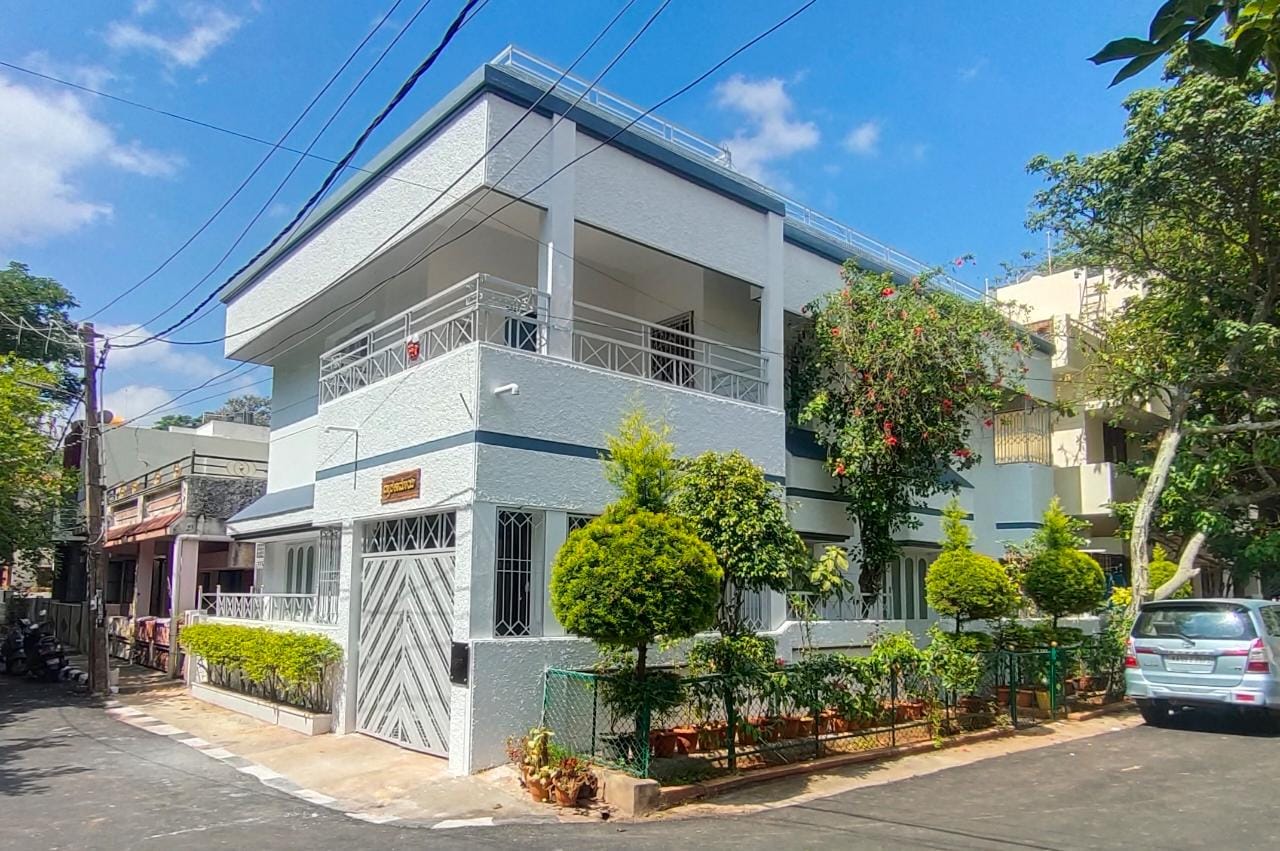 Rental 3 Bedroom 2000 Sq.Ft. Independent House in Dollars Colony