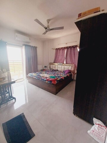 Bedroom in 3 BHK Apartment at Flower Valley Apartment, Wanowrie – for Rent