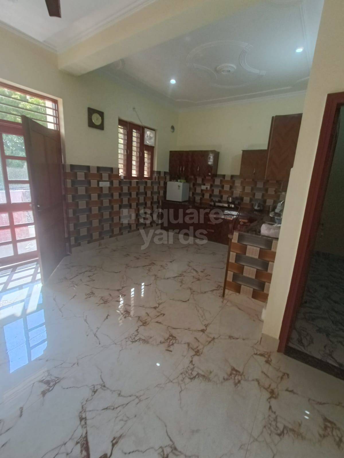 Resale 6+ Bedroom 5000 Sq.Ft. Independent House in Gujrara Mansingh