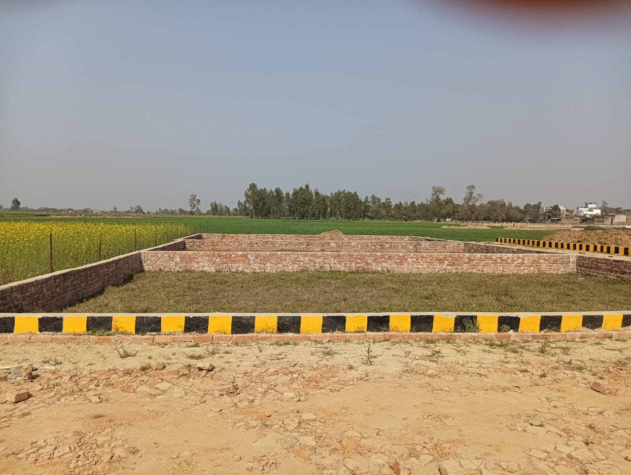 Resale 2500 Sq.Ft. Plot in Sultanpur Road Lucknow 5419205