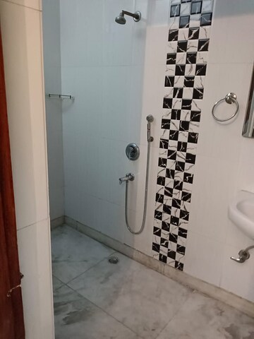 Bathroom in 2 BHK Apartment at Lajpat Nagar – for Rent