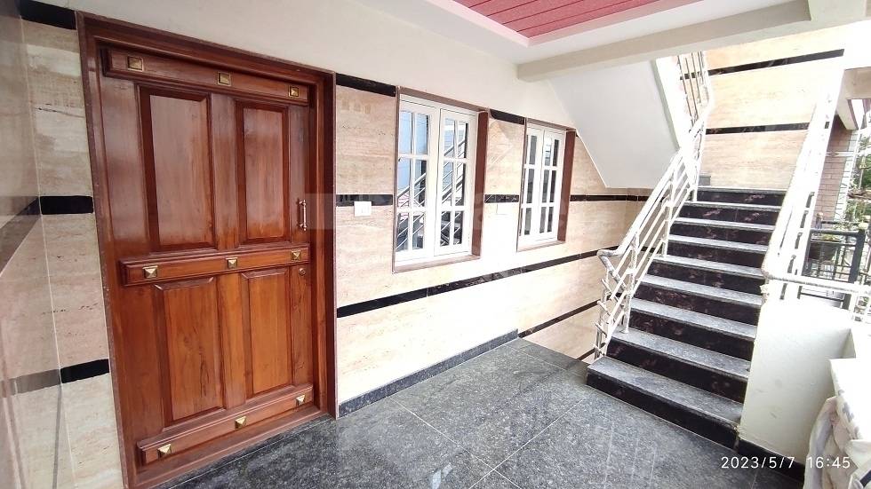 Resale 5 Bedroom 2400 Sq.Ft. Independent House in Jp Nagar Phase 8