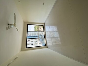 Bedroom in 2 BHK Apartment at Tain Square, Wanwadi – for Rent