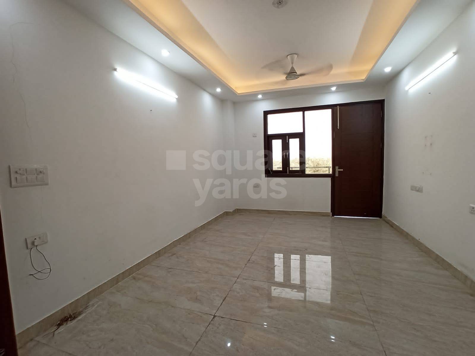 Rental 2 Bedroom 900 Sq.Ft. Apartment in Freedom Fighters Enclave