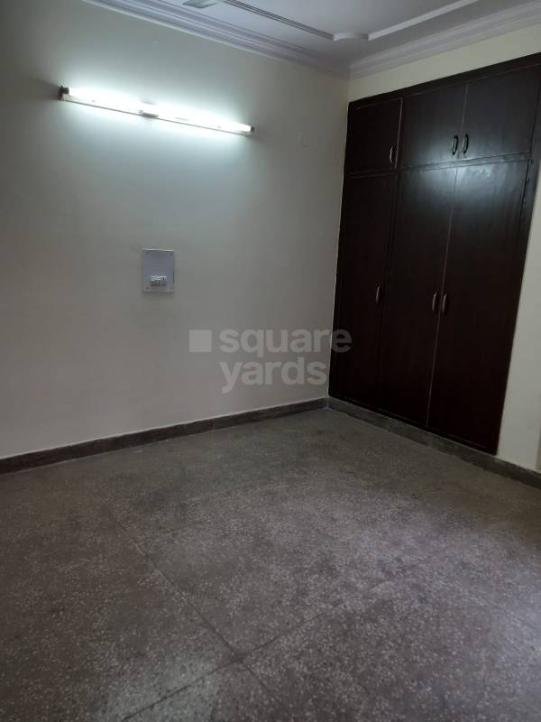 Resale 3 Bedroom 1250 Sq.Ft. Apartment in Shree Ganesh Apartments