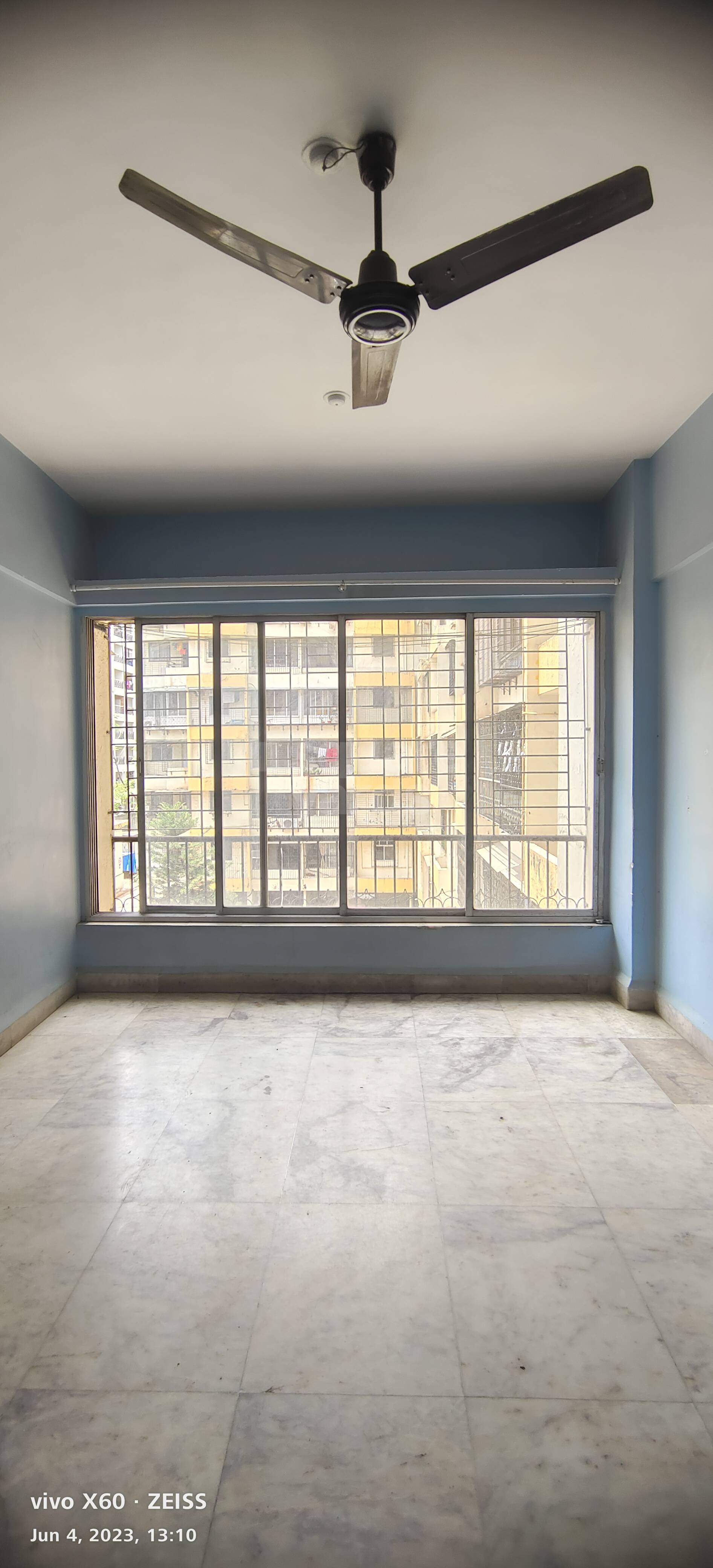 Resale 1 Bedroom 585 Sq.Ft. Apartment in Surya Enclave Co op hsg